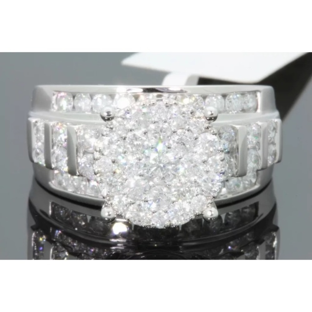 2.40 carat 10k white gold diamond ring